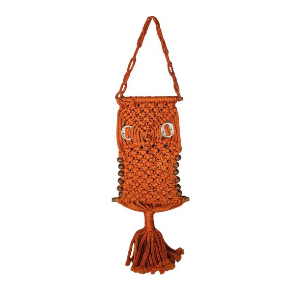 Vintage 1970s Orange Macramé Owl Wall Hanging Retro Wood Beads Boho Fall Autumn - Picture 13 of 13